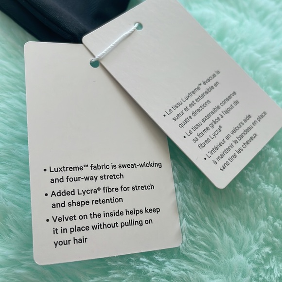 NWT Lululemon Fly Away Tamer Headband - Picture 5 of 11